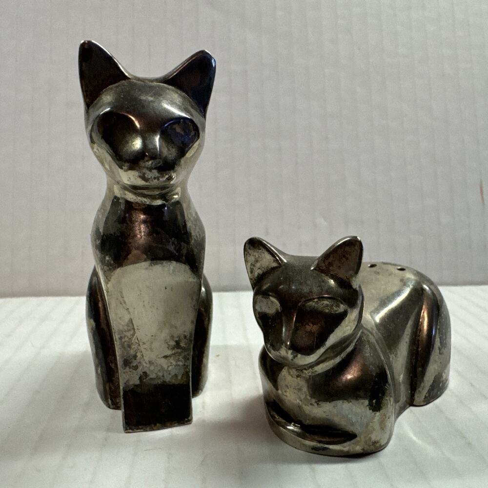 International Silver Co. silverplate cats standing lying figurine salt pepper